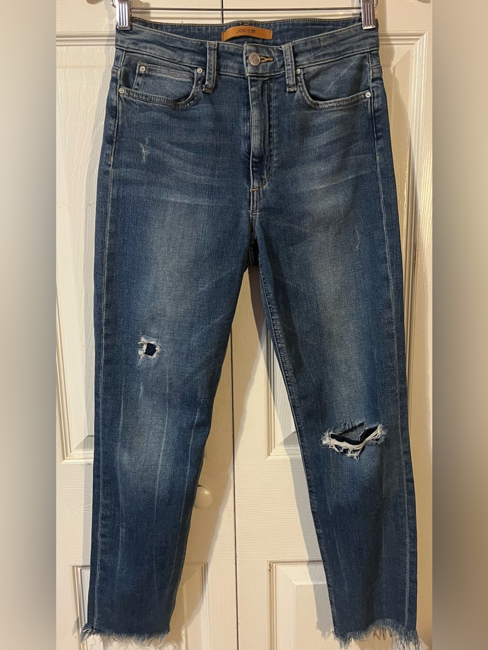 Joe’s Jeans The Charlie High Rise Skinny Crop Distressed & Raw Frayed Hem (27)